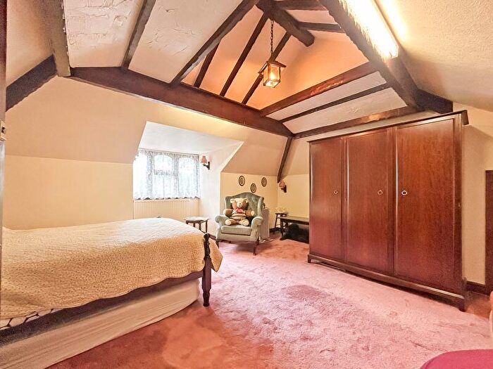 3 Bedroom Detached Bungalow For Sale In Bustleholme Avenue, West Bromwich, B71