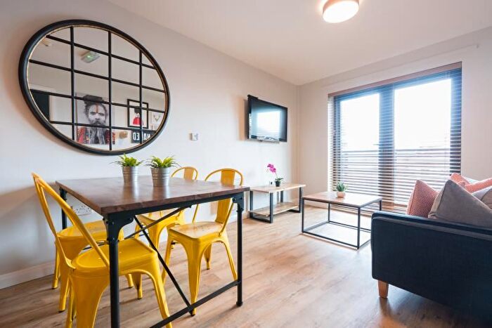 3 Bedroom Flat To Rent In Byron Street, Newcastle, NE2