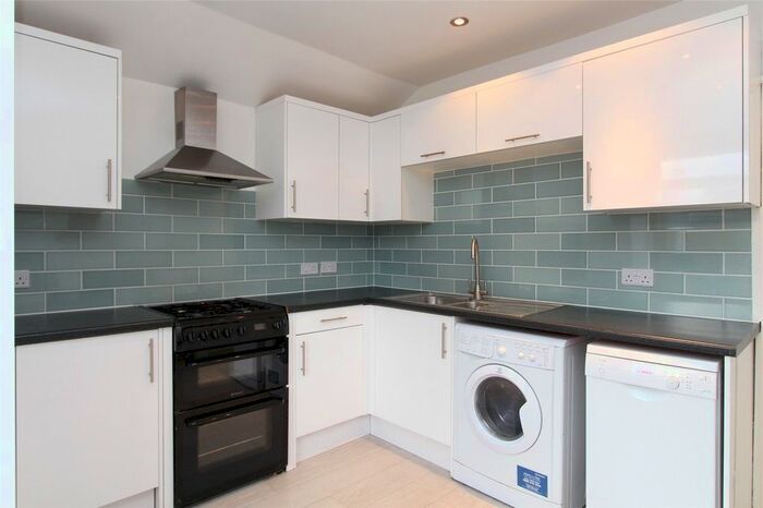 1 Bedroom Flat To Rent In St. James Road, Watford, Hertfordshire, WD18
