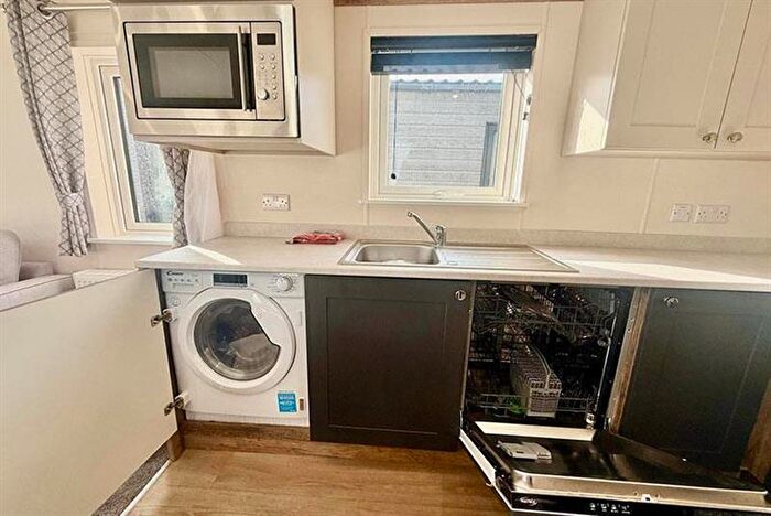 2 Bedroom Lodge For Sale In Willerby Malton Elite, Moffat Manor, Beattock, Moffat, Dumfries And Galloway, DG10 - Photo 5