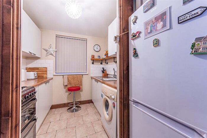 1 Bedroom Flat For Sale In Pontnewydd Walk, Cwmbran, NP44