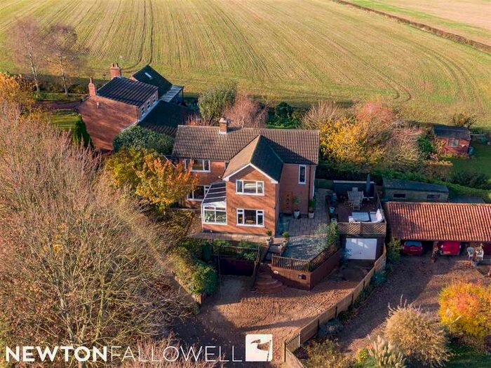 4 Bedroom Detached House For Sale In Wood Lane, West Markham, NG22