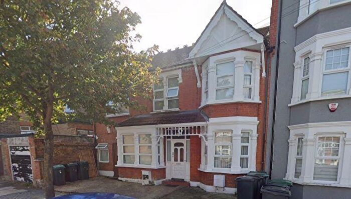 2 Bedroom Terraced House For Sale In Lealand Road, London, N15