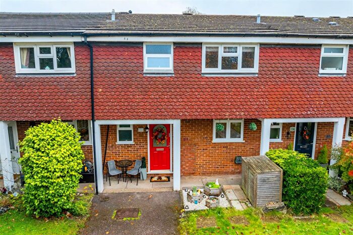 3 Bedroom Property For Sale In Toms Lane, Bedmond, Abbots Langley, WD5