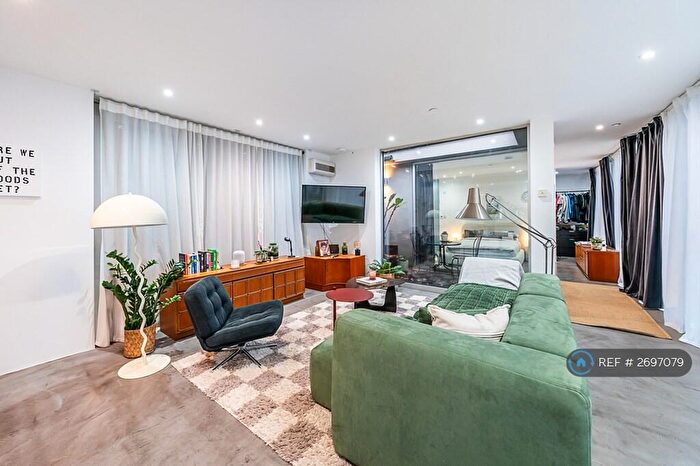 1 Bedroom Bungalow To Rent In Cedar Mews, London, SE4