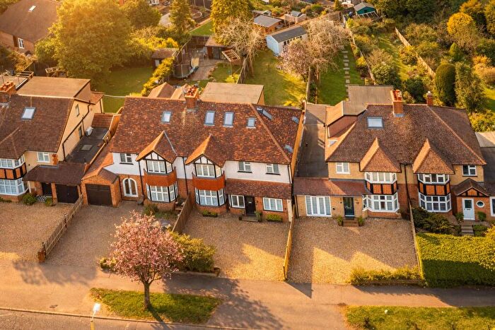 5 Bedroom Semi Detached House For Sale In Beechwood Avenue, St. Albans, Hertfordshire, AL1