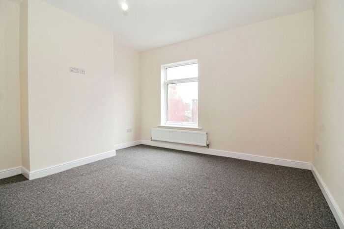3 Bedroom Terraced House For Sale In Gray Street, Clowne, Chesterfield, S43