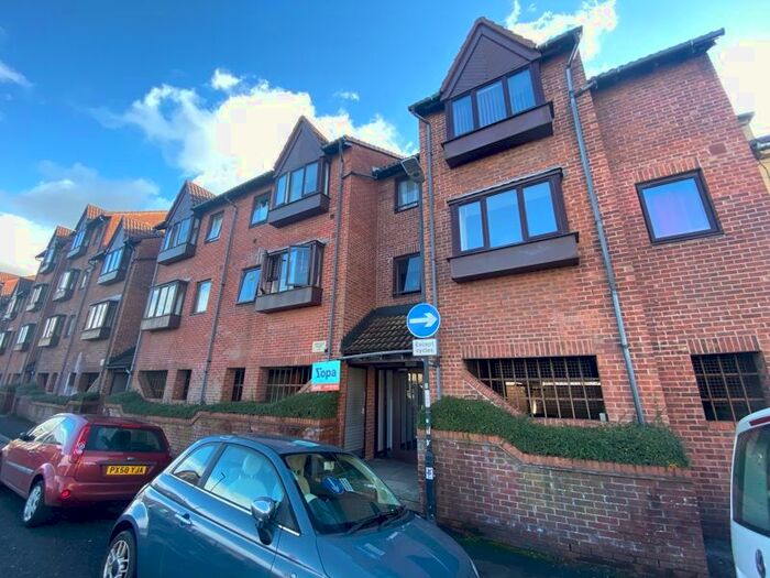 1 Bedroom Flat To Rent In Victoria Avenue, Redfield, Bristol BS5