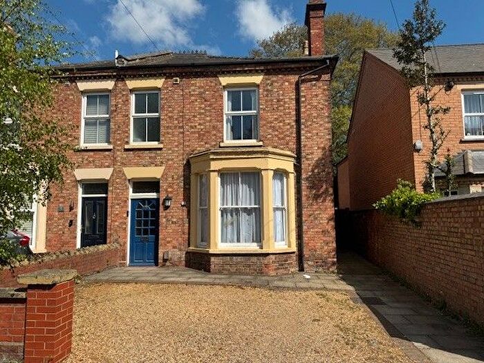 4 Bedroom Semi Detached House To Rent In St Augustines Road, Wisbech, PE13