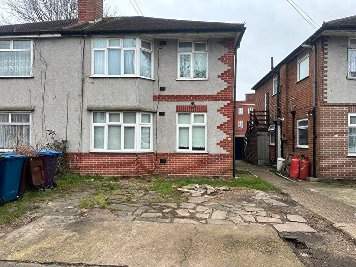 2 Bedroom Maisonette To Rent In Handel Way, Edgware, HA8