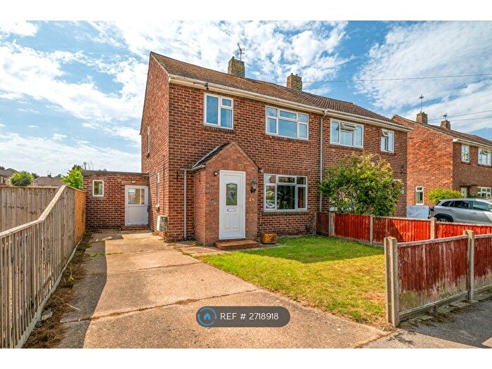 3 Bedroom Semi Detached House To Rent In Clive Avenue, Lincoln, LN6