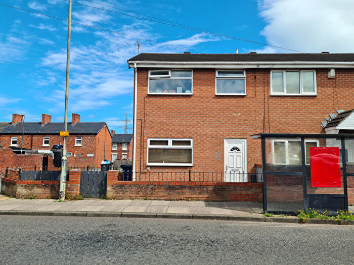 3 Bedroom End Of Terrace House For Sale In Wenlock Road, South Shields, Tyne & Wear, NE34