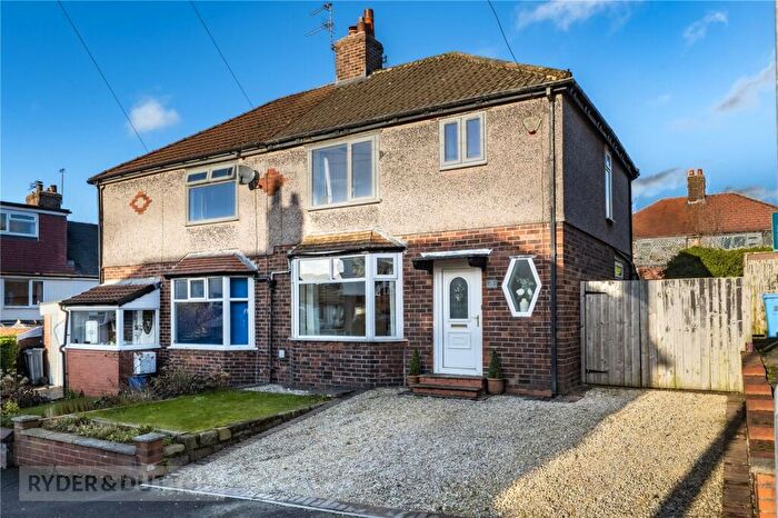 3 Bedroom Semi-Detached House For Sale In Middleway, Grotton, Saddleworth, OL4