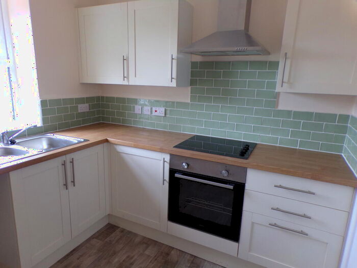 3 Bedroom Flat To Rent In Town Centre Yeovil, BA20