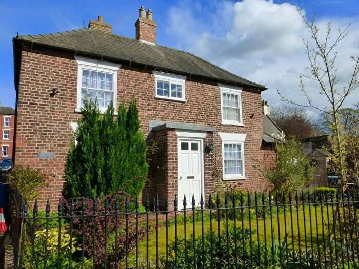 2 Bedroom End Of Terrace House To Rent In Church Street, Caistor, LN7