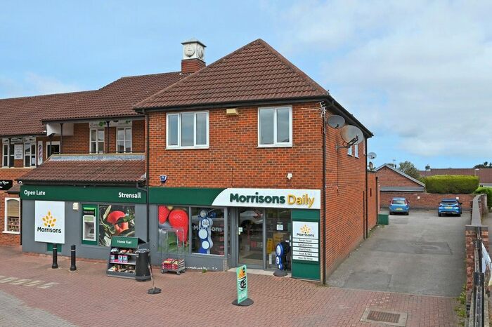 2 Bedroom Flat To Rent In Barley Rise, Strensall, York, YO32