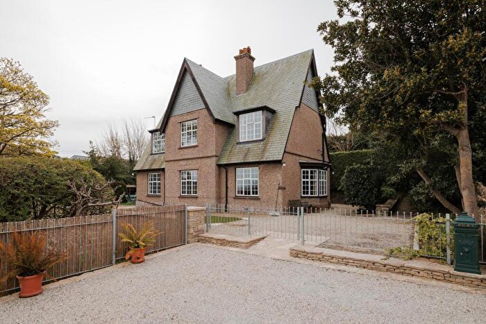 4 Bedroom Detached House For Sale In Swanage, Dorset, BH19 - Photo 6