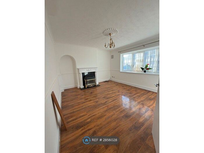 4 Bedroom Terraced House To Rent In Elsinge Road, London, EN1