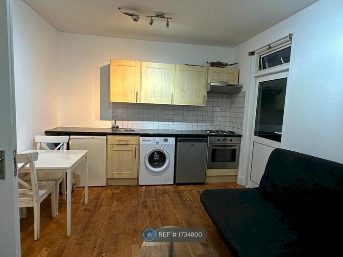 Studio To Rent In Northcroft Road, London, W13