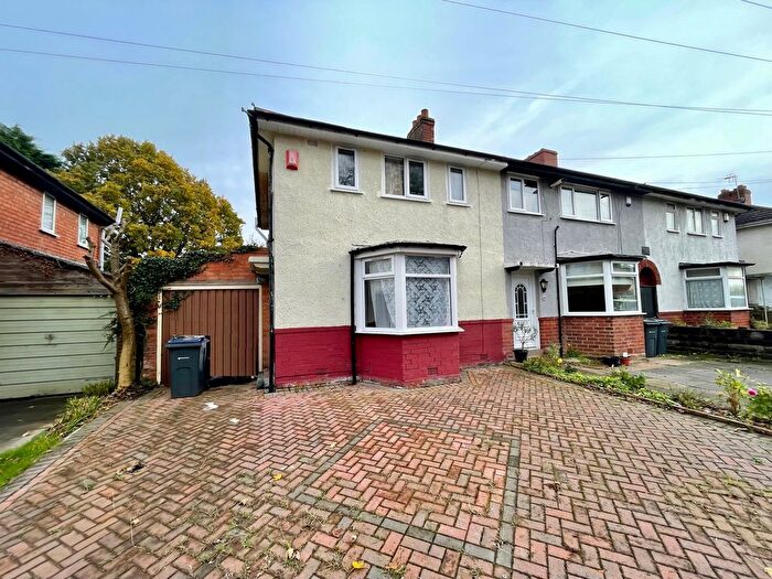 3 Bedroom Semi Detached House To Rent In Masshouse Lane, Birmingham, B38