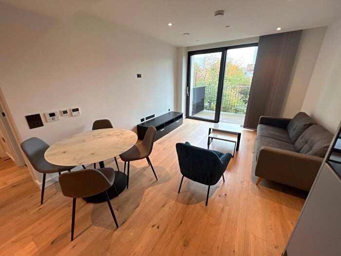 1 Bedroom Flat To Rent In Farringdon, Clarendon Court, London, EC1Y
