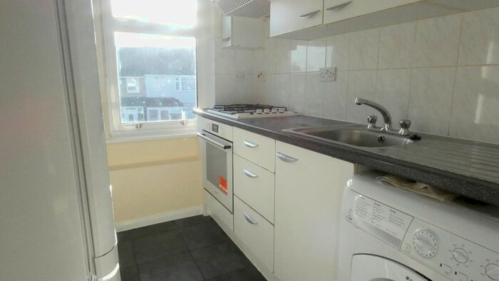 1 Bedroom Flat To Rent In Mansell Road, Greenford, Greater London UB6