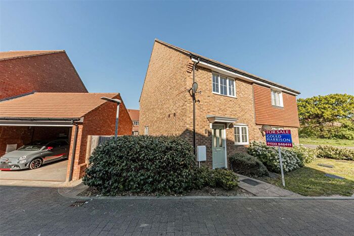 2 Bedroom Semi-Detached House For Sale In Nuthatch Drive, Finberry, Ashford, TN25