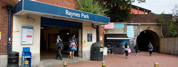 4 Bedroom Terraced House To Rent In Petworth Gardens, London, SW20