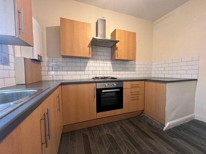 1 Bedroom Flat To Rent In Nora Place, Bramley, LS13