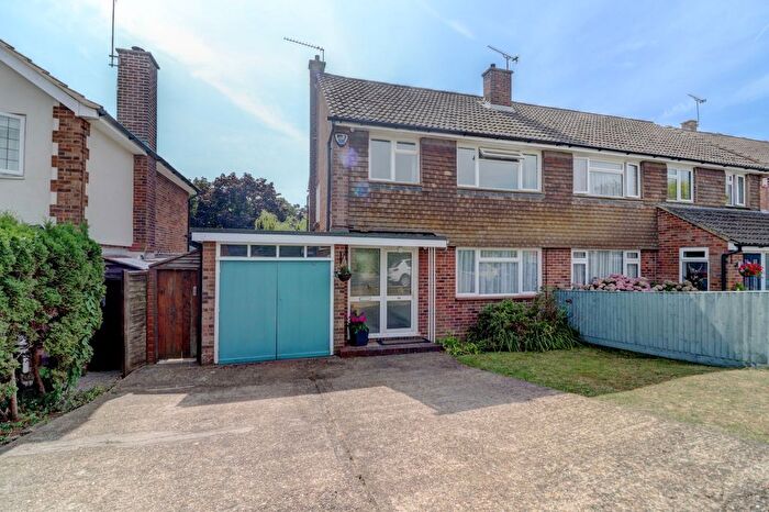 3 Bedroom Semi-Detached House For Sale In The Pastures, High Wycombe, HP13