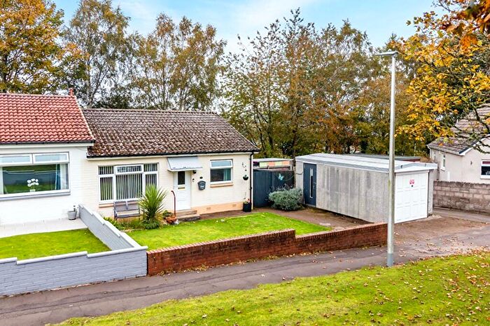3 Bedroom Semi-Detached Bungalow For Sale In Kinclaven Drive, Dundee, DD3