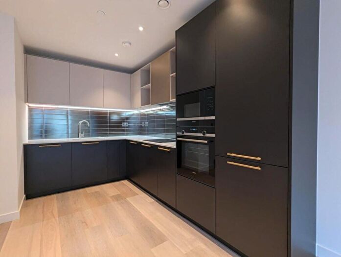 1 Bedroom Flat To Rent In Flat, Winchat House, N8