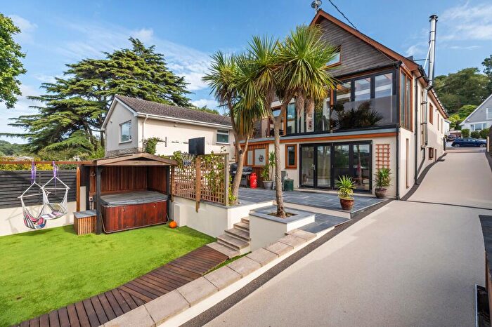 7 Bedroom Detached House For Sale In Elgin Road, Lilliput, Poole, BH14
