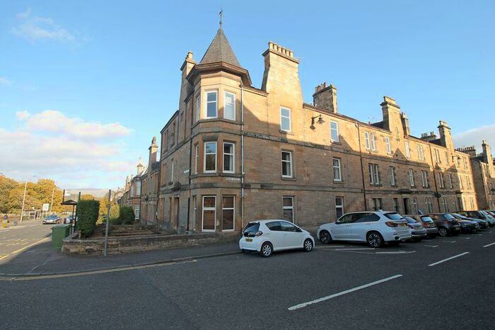 2 Bedroom Flat To Rent In Union Street, Stirling, FK8