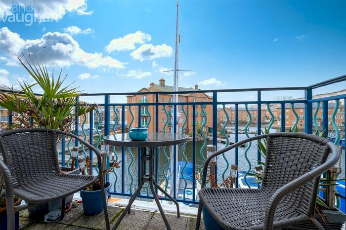 2 Bedroom Flat To Rent In Victory Mews, The Strand, Brighton BN2