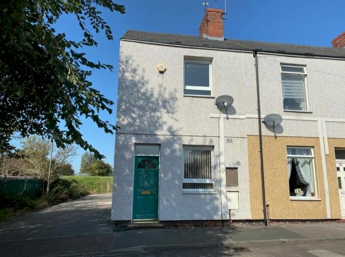 2 Bedroom Property To Rent In King Street, Thurnscoe, Rotherham, S63