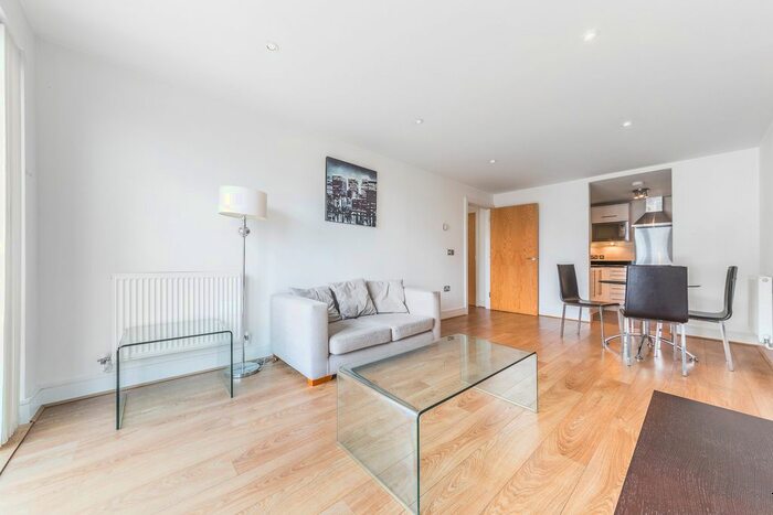 2 Bedroom Flat To Rent In Jupiter House, Turner Street, Canning Town, London, E16