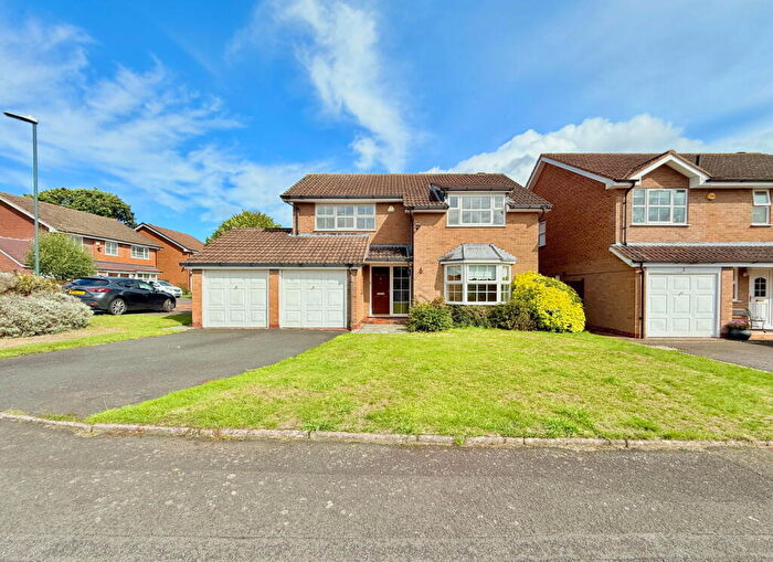 4 Bedroom Detached House For Sale In Grey Mill Close, Monkspath, B90