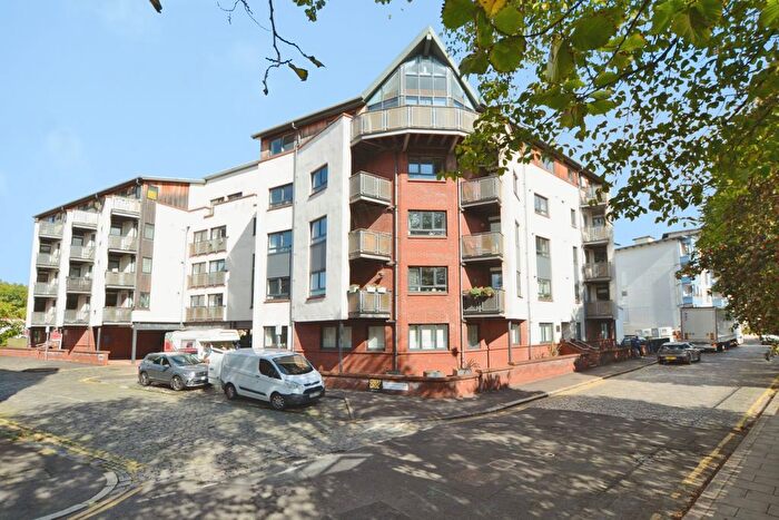 2 Bedroom Flat To Rent In Coburg Street, Leith, Edinburgh, EH6