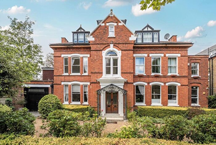 1 Bedroom Flat For Sale In Mapesbury Road, Mapesbury Estate, London, NW2