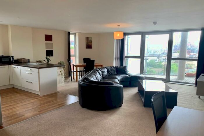 2 Bedroom Apartment To Rent In Dun Street, Sheffield, S3