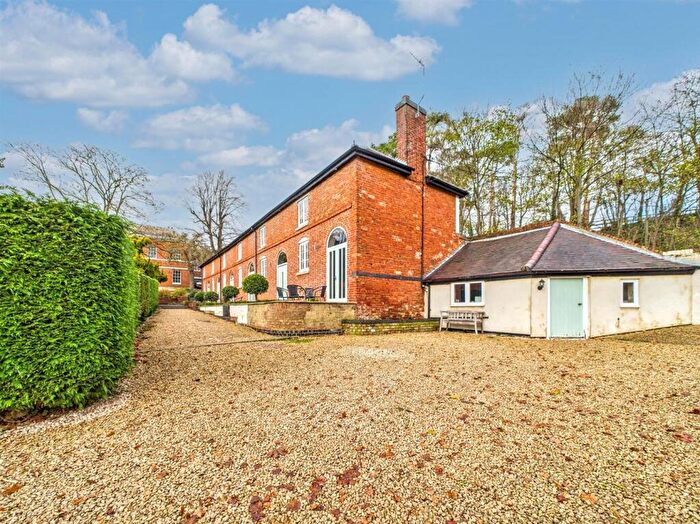 2 Bedroom Cottage To Rent In Main Street, Breedon-On-The-Hill, Derby, DE73