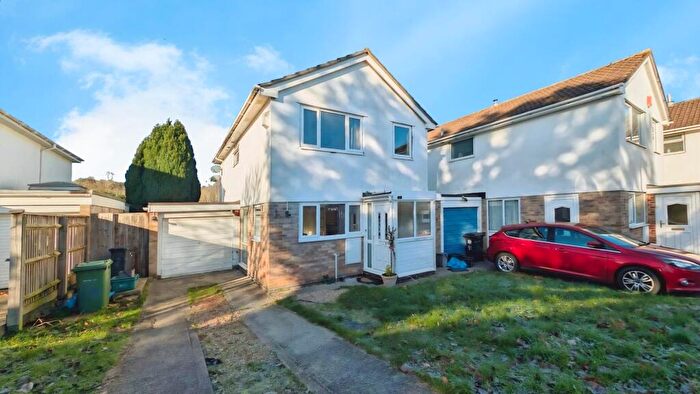 4 Bedroom Detached House For Sale In Bryansons Close, Bristol, BS16