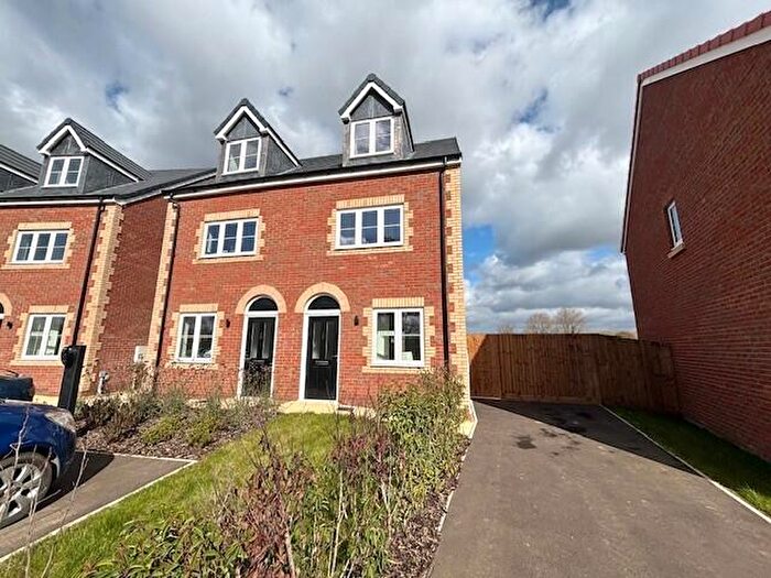 3 Bedroom Town House To Rent In Prangley Road, Downham Market, PE38