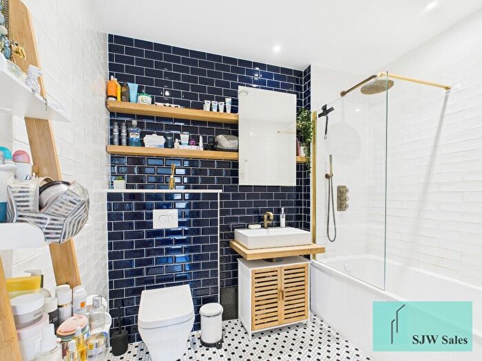 1 Bedroom Apartment For Sale In Agar House, GoodLuck Hope, Canning Town, E14