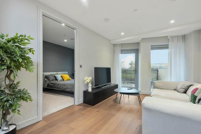 1 Bedroom Flat To Rent In Upper Riverside, No., Cutter Lane, SE10