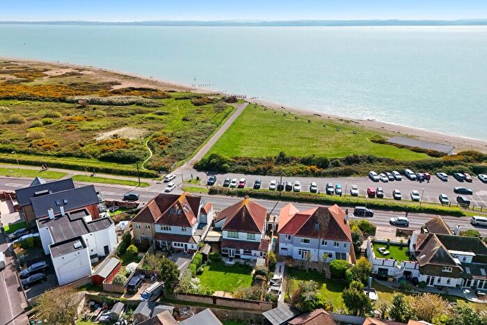 4 Bedroom Detached House For Sale In Marine Parade East, Lee On The Solent, PO13