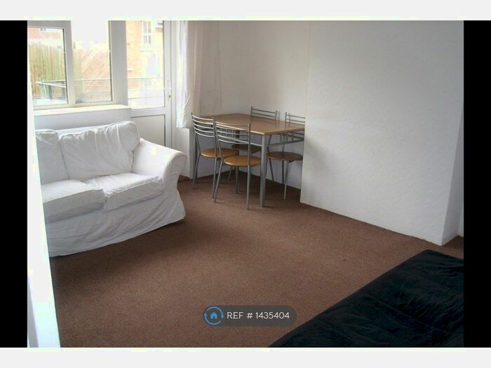 2 Bedroom Flat To Rent In Bevenden Street, London, N1