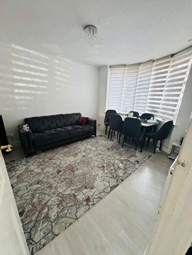 3 Bedroom Terraced House To Rent In Chesterfield Road, London, EN3