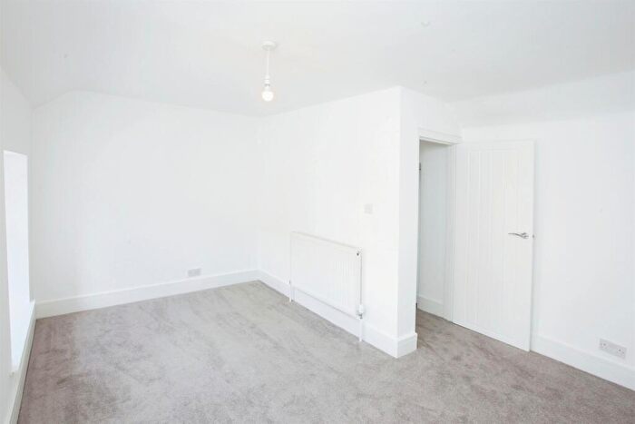 3 Bedroom Semi-Detached House For Sale In Energlyn Terrace, Caerphilly, CF83